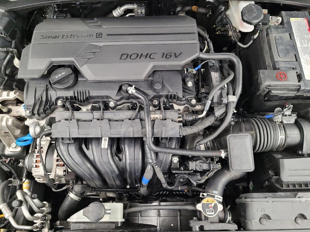 2025 Hyundai Elantra in Houston, TX 77060 - 18120863 30