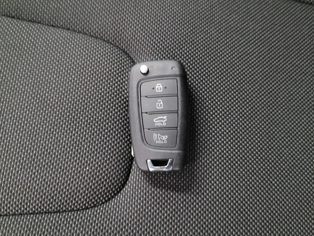 2025 Hyundai Elantra in Houston, TX 77060 - 18120863 32