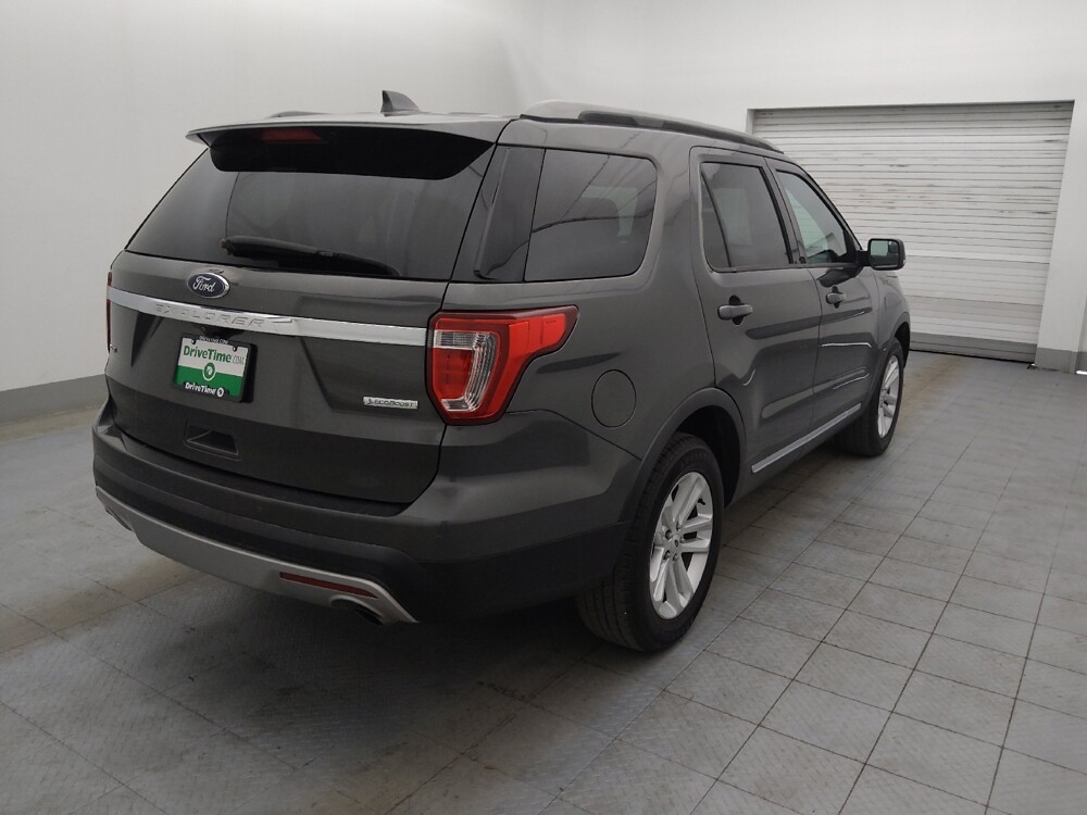 2017 Ford Explorer in Fort Myers, FL 33907 - 18120870 9