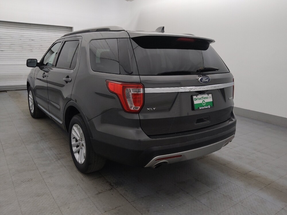 2017 Ford Explorer in Fort Myers, FL 33907 - 18120870 5