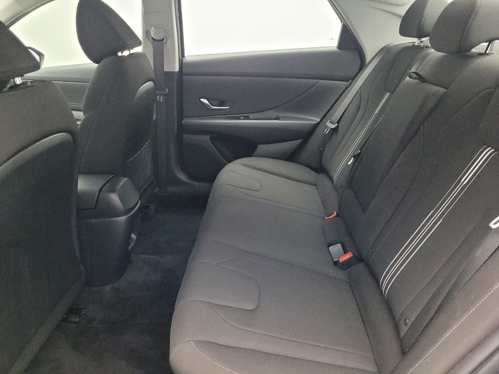 2025 Hyundai Elantra in Miami, FL 33157 - 18120876 18