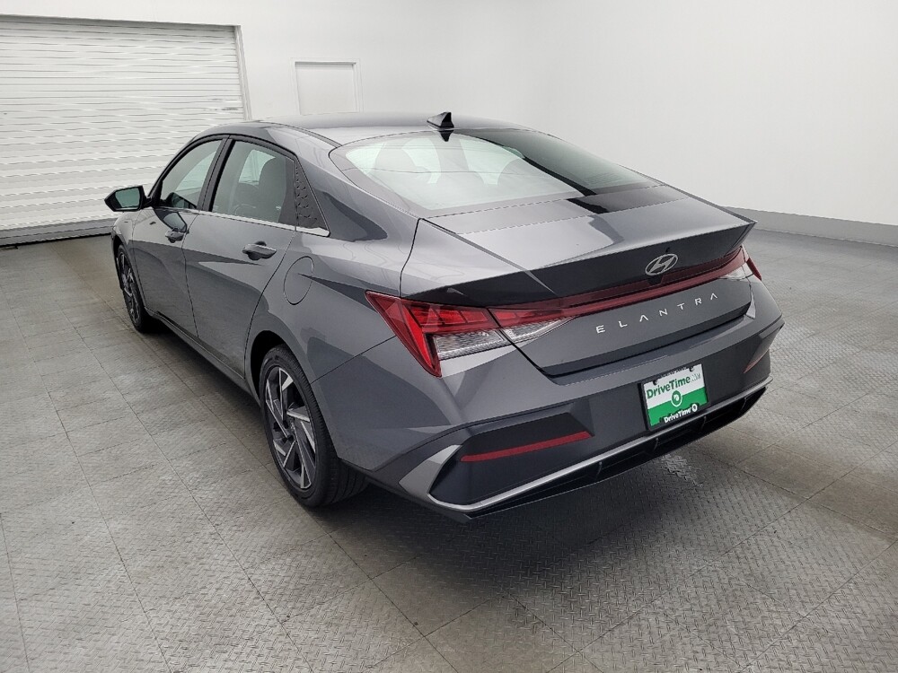 2025 Hyundai Elantra in Miami, FL 33157 - 18120876 5