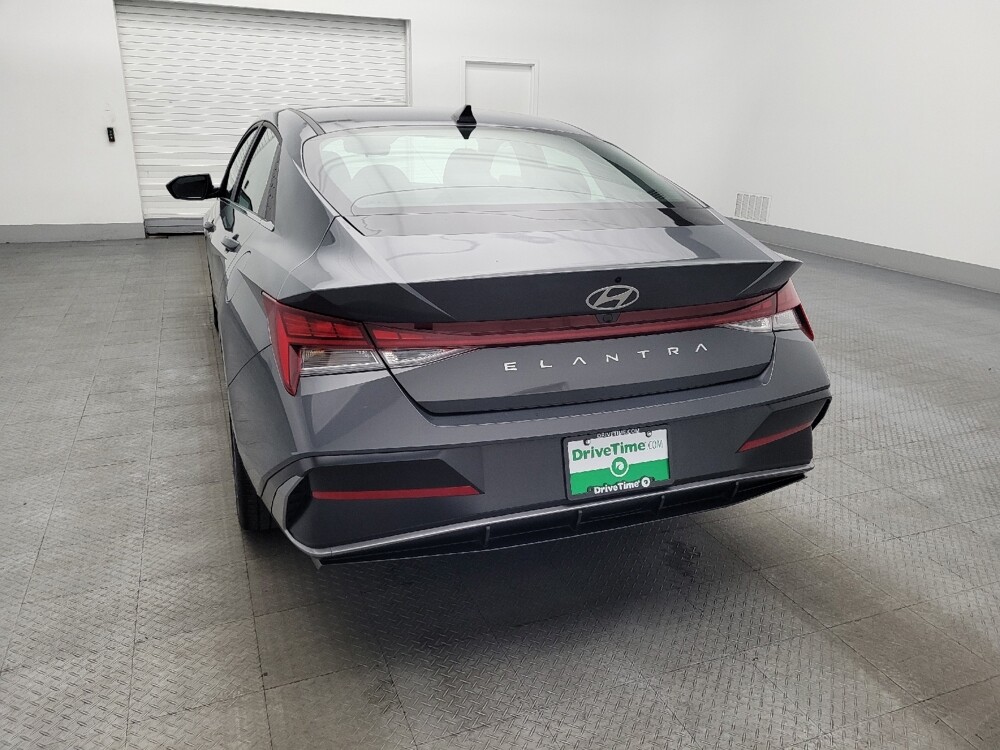 2025 Hyundai Elantra in Miami, FL 33157 - 18120876 6