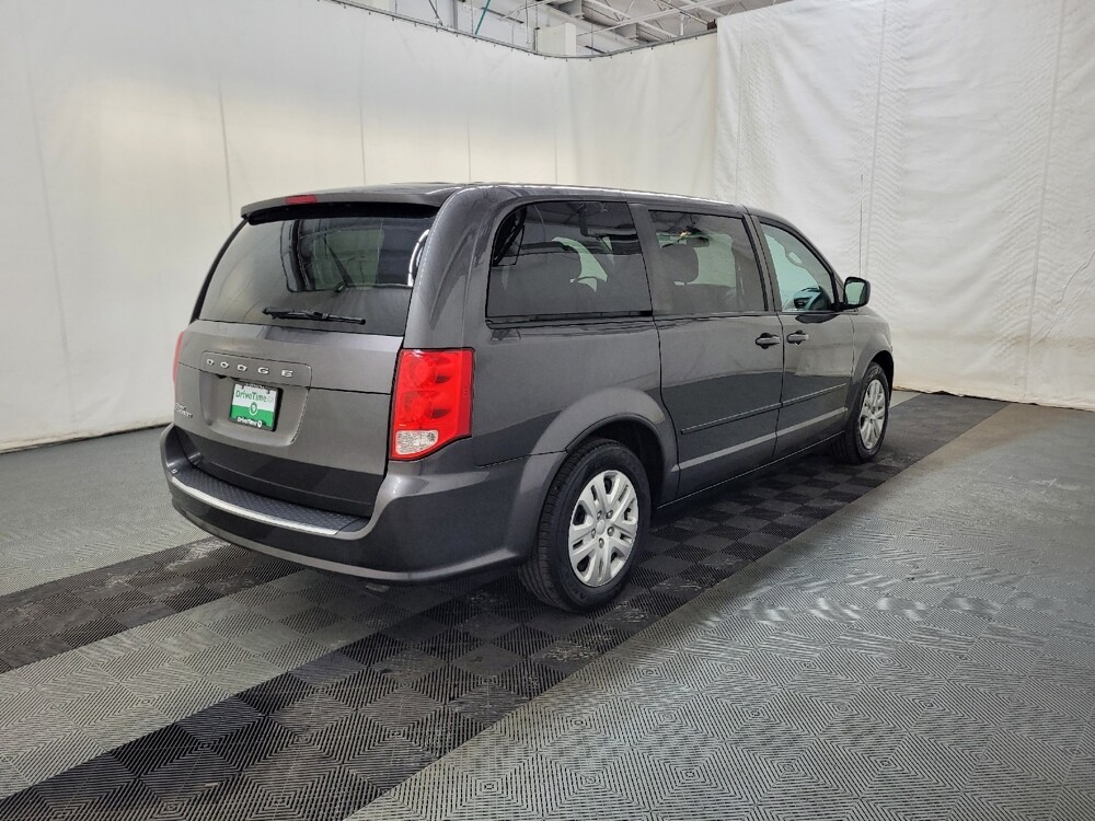 2017 Dodge Grand Caravan in Allentown, PA 18103 - 18120881 9
