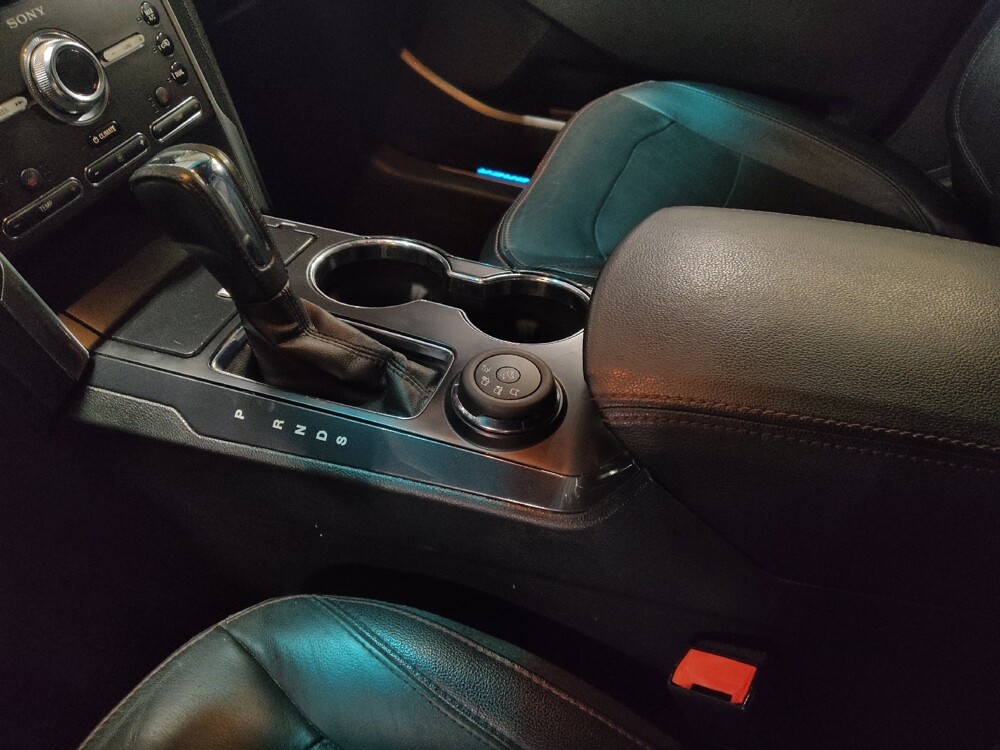 2016 Ford Explorer in Jacksonville, FL 32225 - 18120883 26