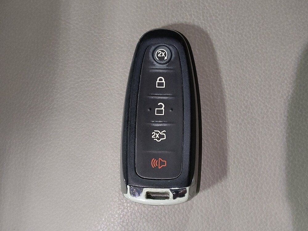 2015 Ford Escape in Hialeah, FL 33014 - 18120890 32