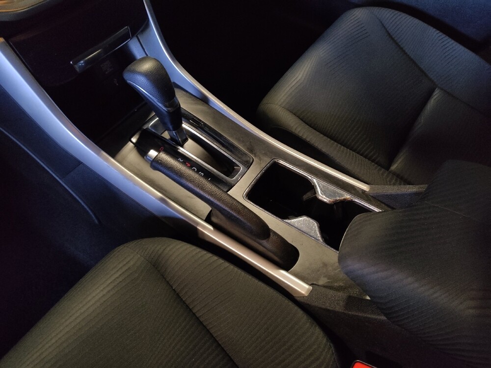 2015 Honda Accord in Orlando, FL 32808 - 18120896 26