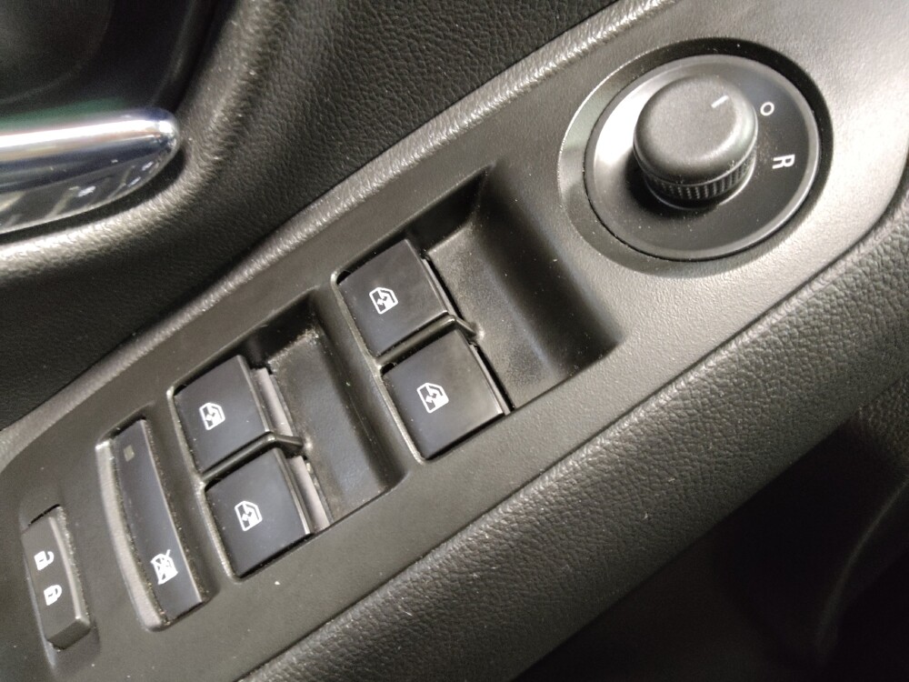 2021 Chevrolet Trax in Greenville, SC 29607 - 18120909 27