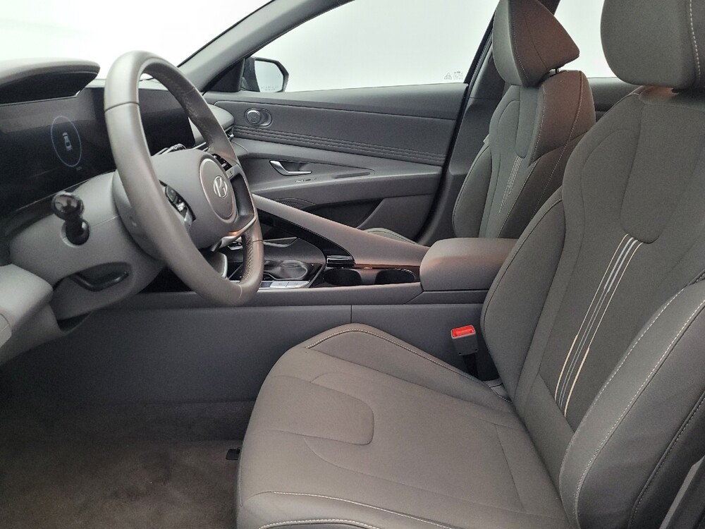 2025 Hyundai Elantra in Mobile, AL 36606 - 18120916 17