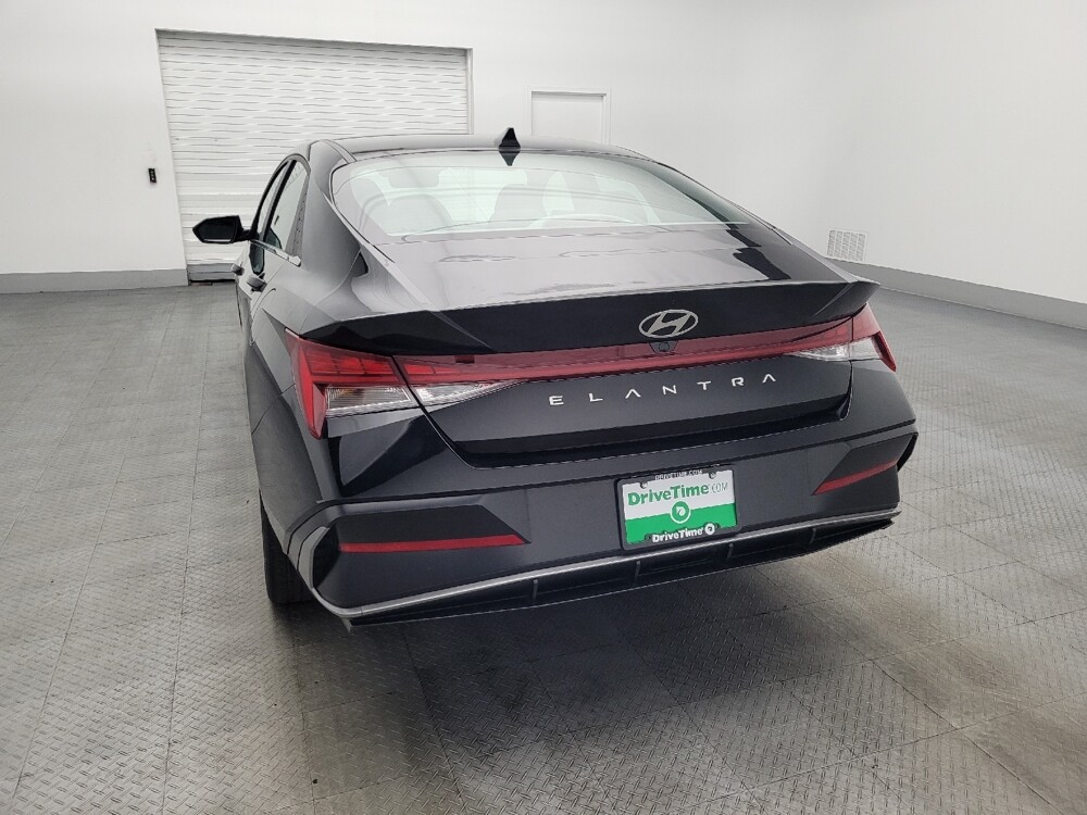 2025 Hyundai Elantra in Mobile, AL 36606 - 18120916 6