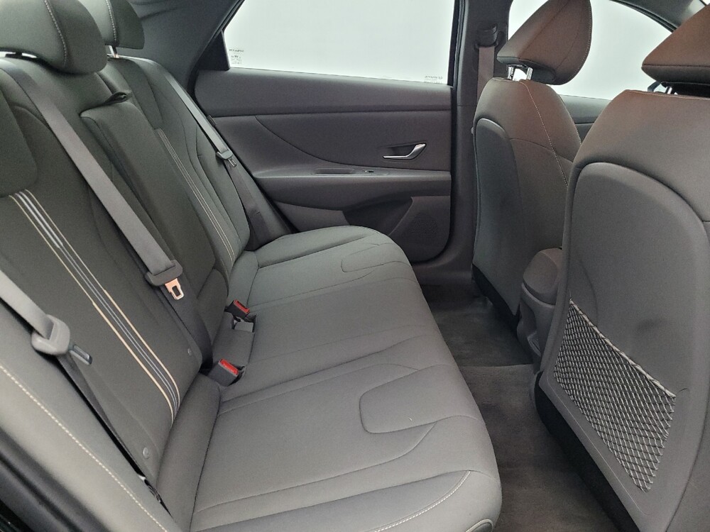 2025 Hyundai Elantra in Mobile, AL 36606 - 18120916 19