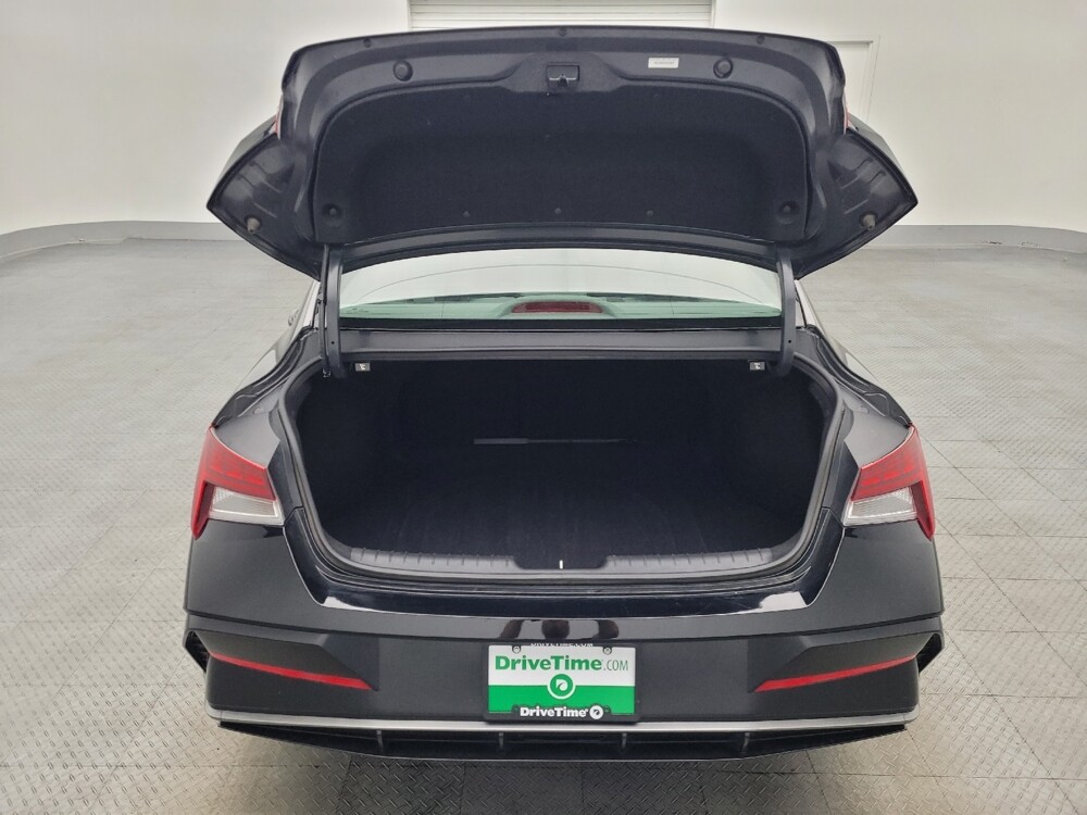 2025 Hyundai Elantra in Mobile, AL 36606 - 18120916 29