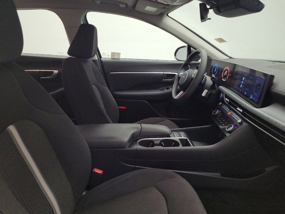2024 Hyundai Sonata in Columbus, OH 43228 - 18120917 21