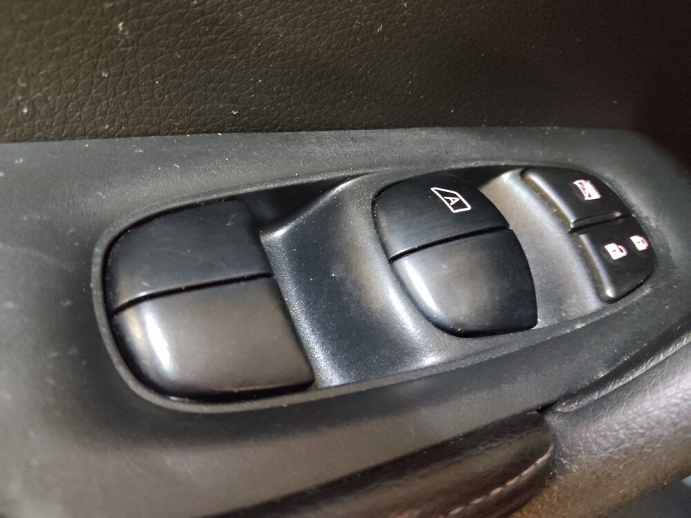 2016 Nissan Rogue in Wilmington, NC 28405 - 18120927 27