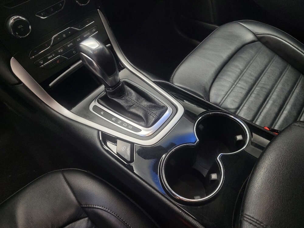 2016 Ford Edge in Indianapolis, IN 46222 - 18120933 26