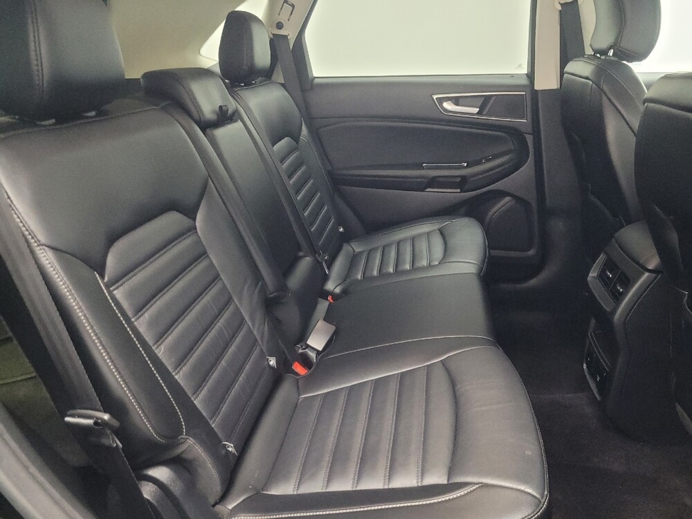 2016 Ford Edge in Indianapolis, IN 46222 - 18120933 19