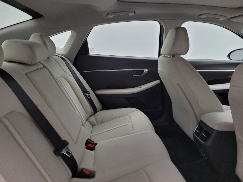 2023 Hyundai Sonata in Columbus, OH 43228 - 18120934 19