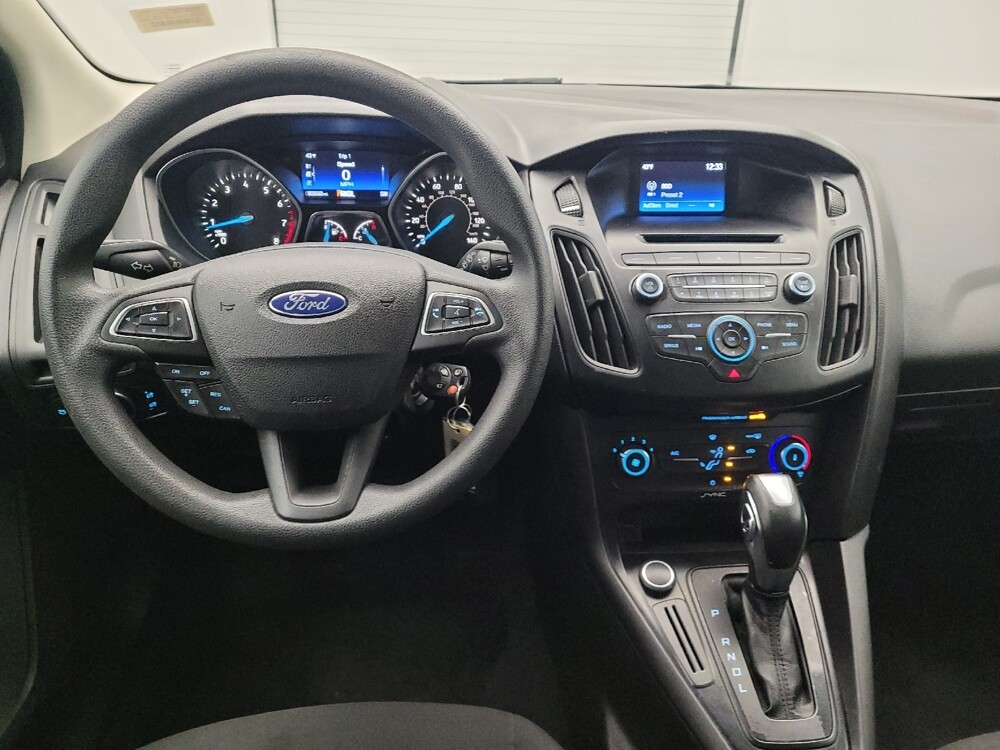 2016 Ford Focus in Toledo, OH 43617 - 18120935 22