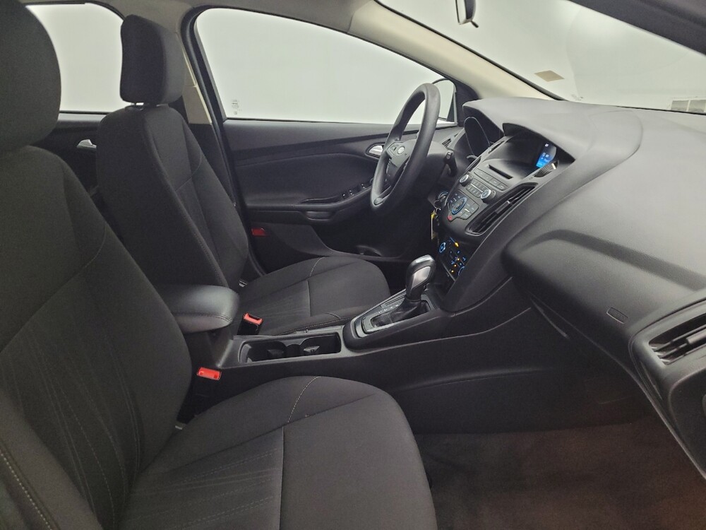 2016 Ford Focus in Toledo, OH 43617 - 18120935 21