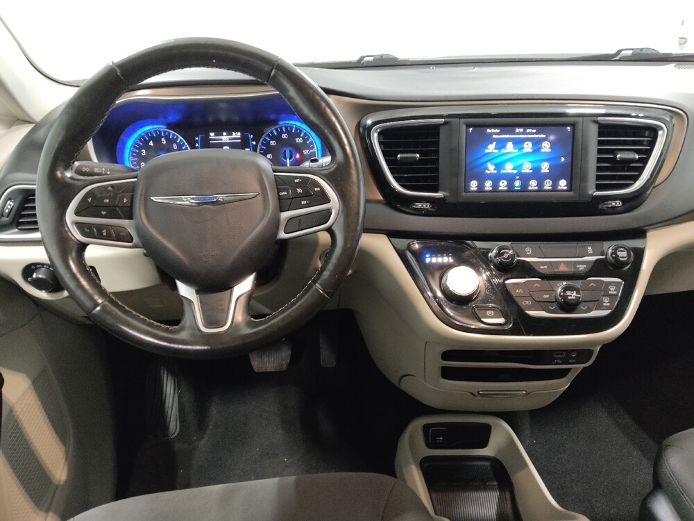 2020 Chrysler Voyager in Columbus, OH 43231 - 18120941 22