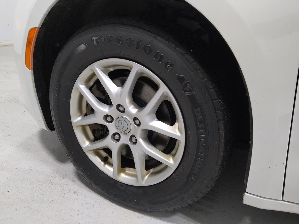 2020 Chrysler Voyager in Columbus, OH 43231 - 18120941 31