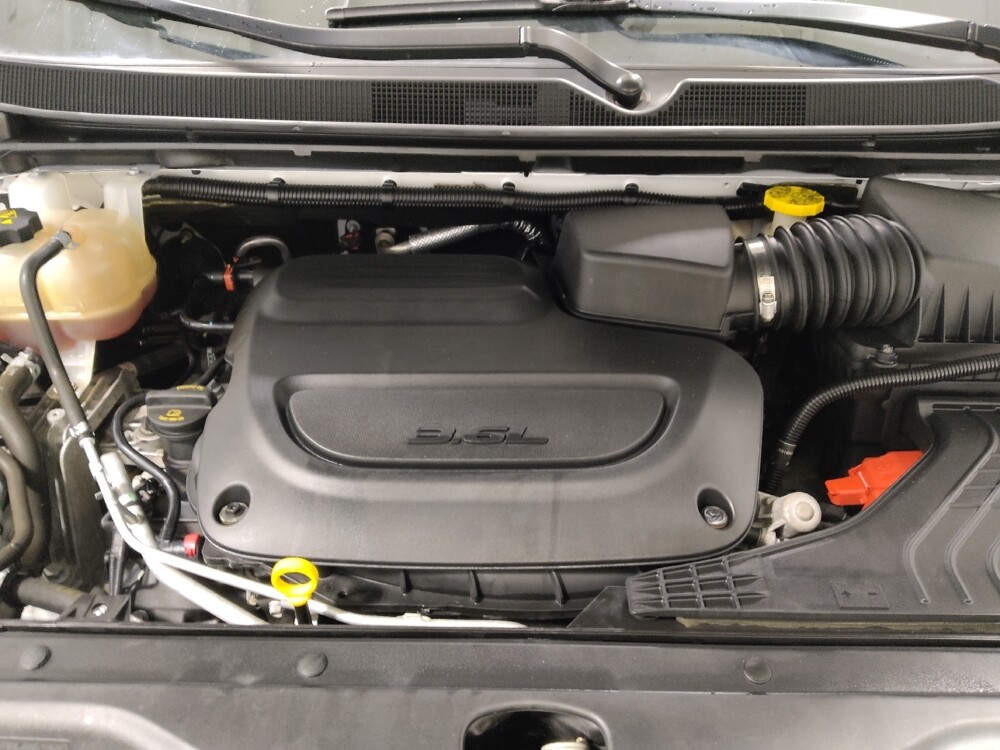 2020 Chrysler Voyager in Columbus, OH 43231 - 18120941 30