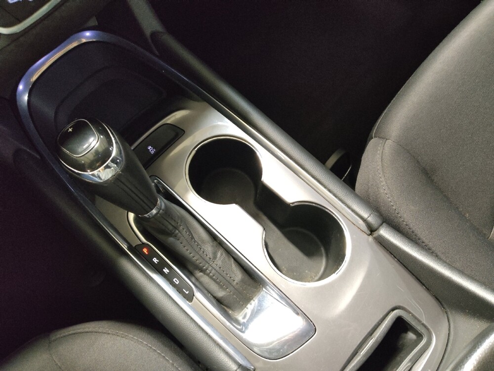 2018 Chevrolet Malibu in Lewisville, TX 75067 - 18120947 26