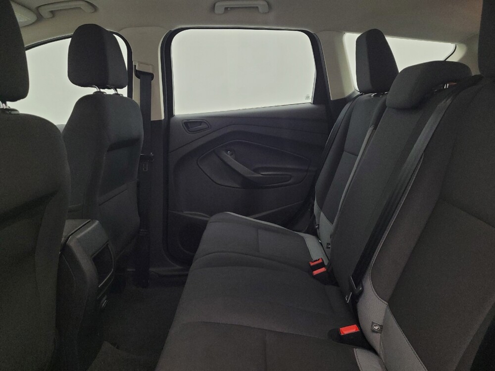 2016 Ford Escape in Columbus, OH 43228 - 18120949 18