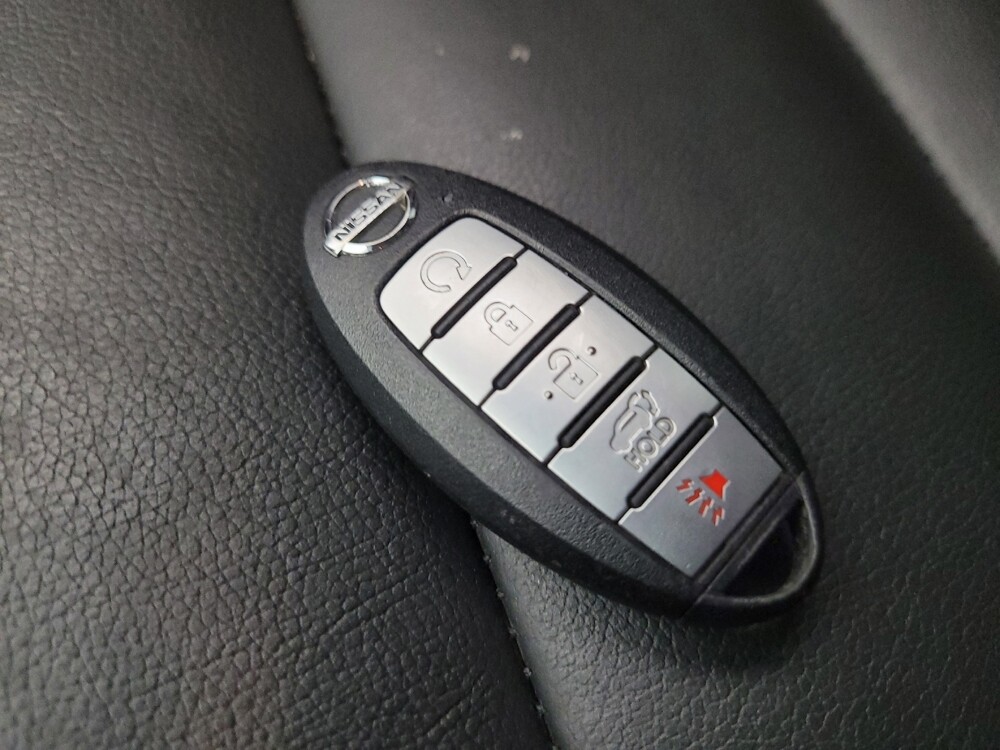 2021 Nissan Rogue in Glendale, AZ 85301 - 18120951 32