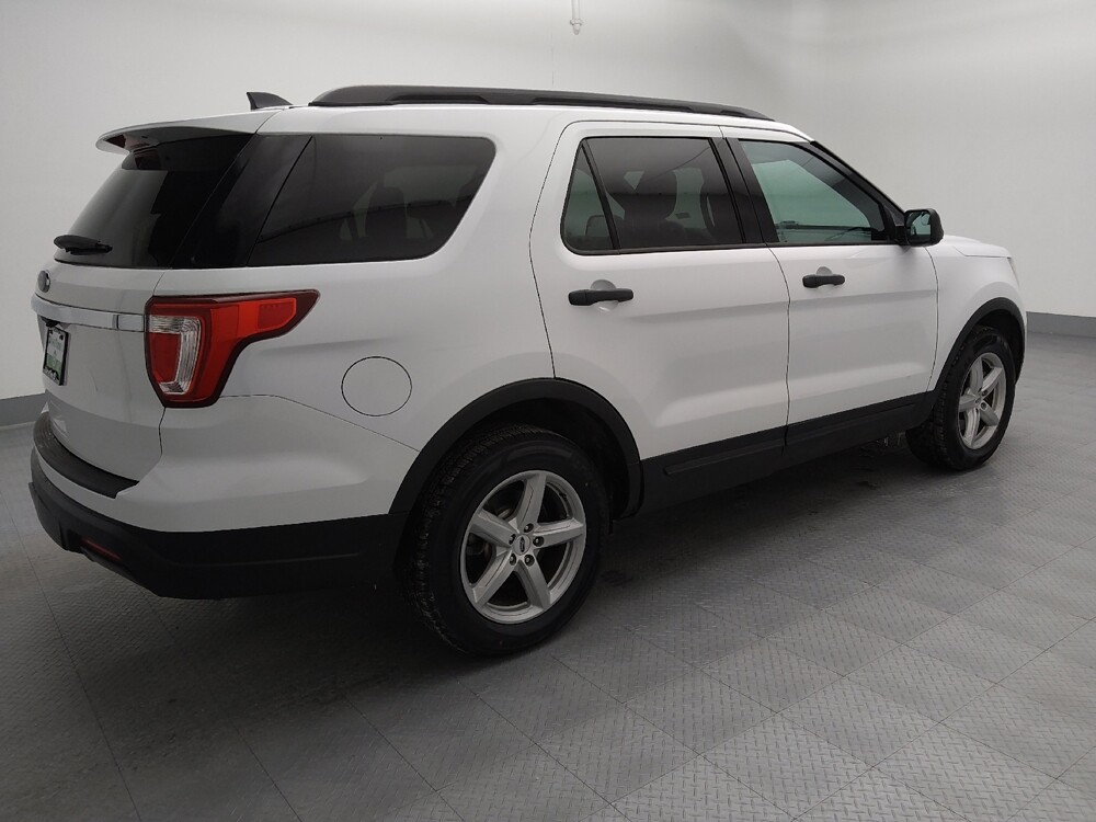 2019 Ford Explorer in Independence, MO 64055 - 18120960 10