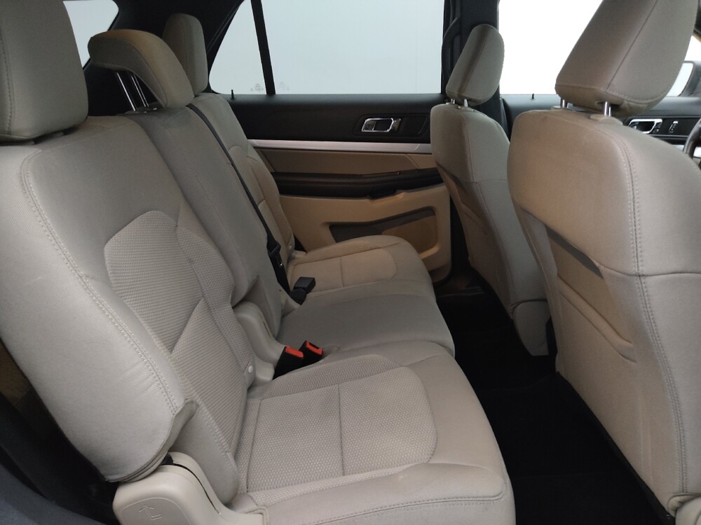 2019 Ford Explorer in Independence, MO 64055 - 18120960 19