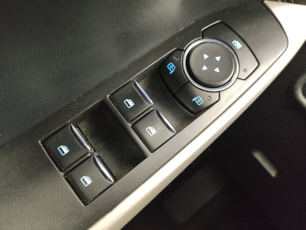 2020 Ford Explorer in Gladstone, MO 64118 - 18120961 27