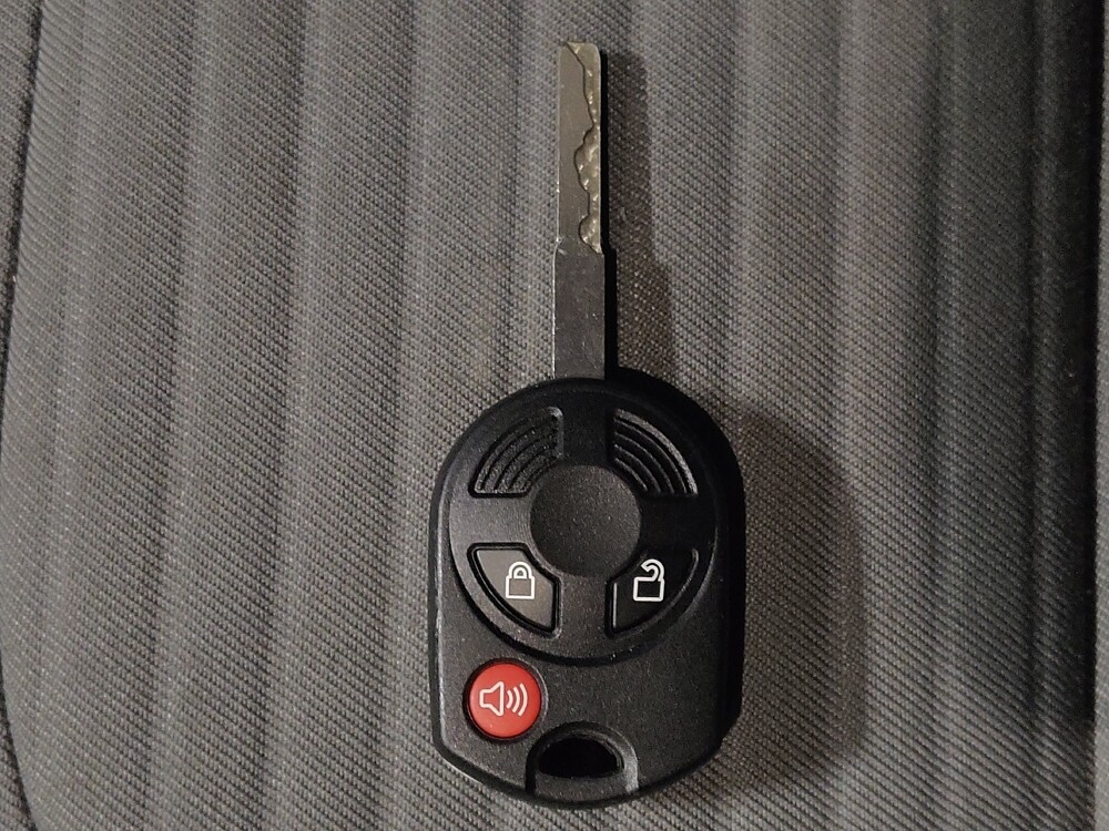 2017 Ford Escape in Kissimmee, FL 34744 - 18120963 32