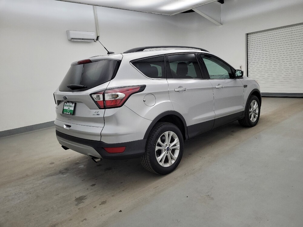 2018 Ford Escape in Columbus, OH 43228 - 18120964 10