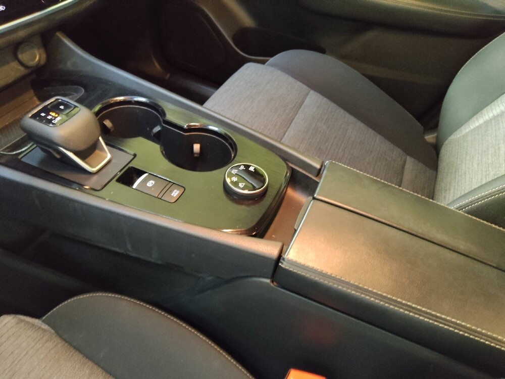 2021 Nissan Rogue in Greenville, NC 27834 - 18120966 26