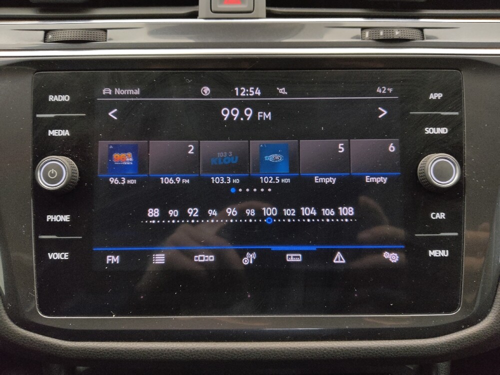 2023 Volkswagen Tiguan in Independence, MO 64055 - 18120970 25