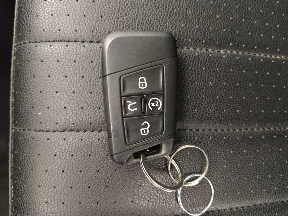 2023 Volkswagen Tiguan in Independence, MO 64055 - 18120970 32