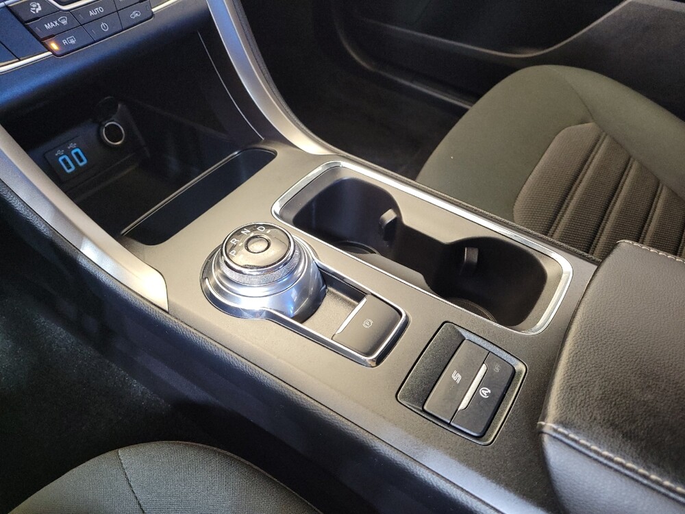 2020 Ford Fusion in Columbus, OH 43228 - 18120971 26