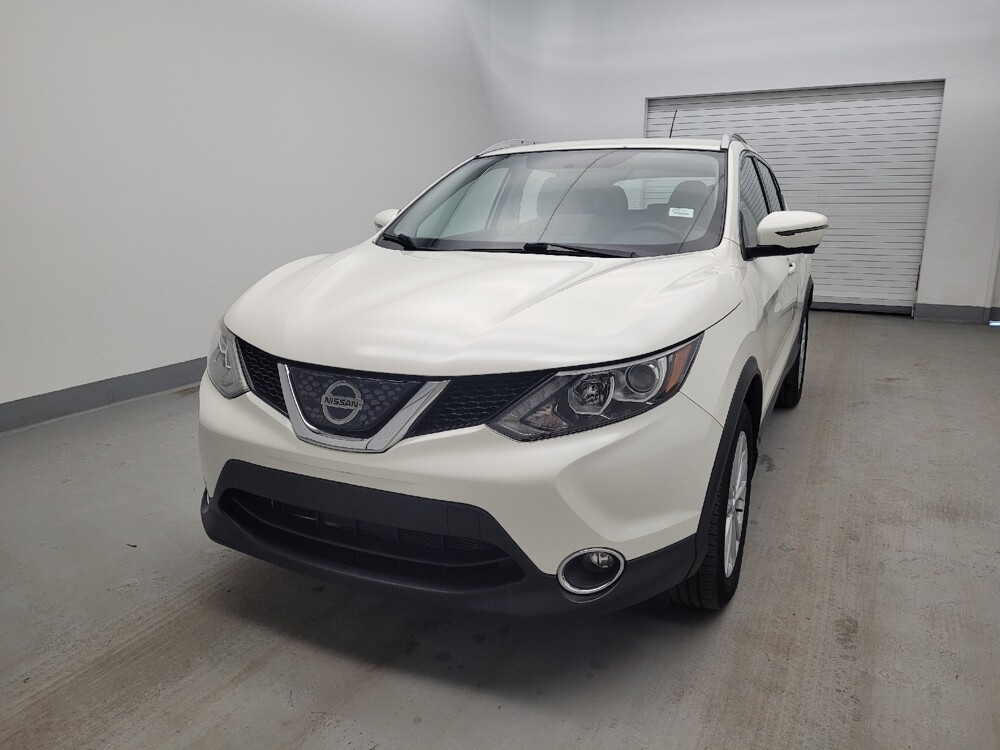 2018 Nissan Rogue Sport in Cincinnati, OH 45255 - 18120976 15