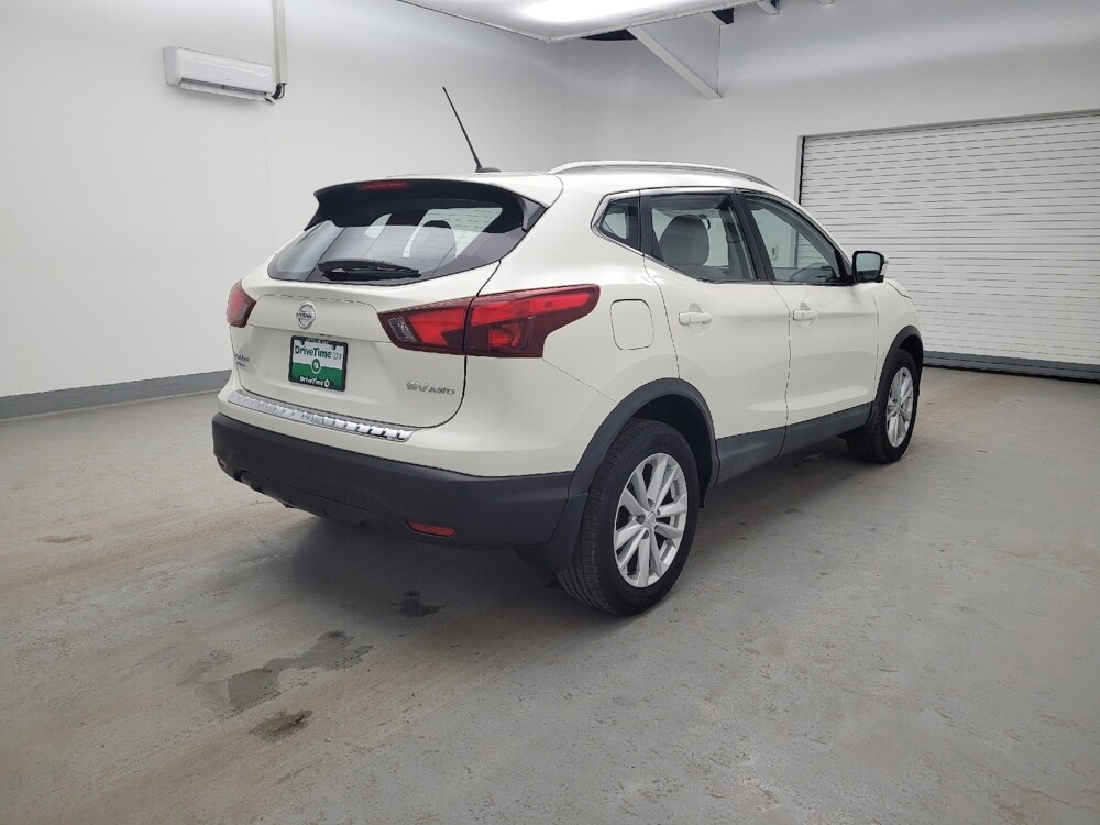 2018 Nissan Rogue Sport in Cincinnati, OH 45255 - 18120976 10