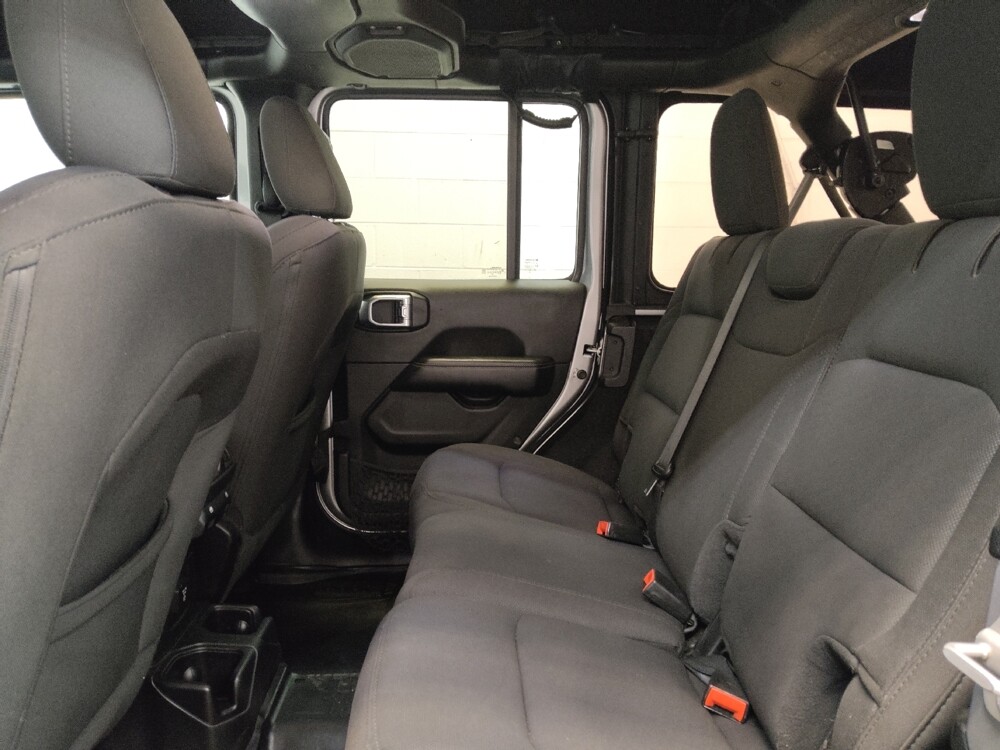 2020 Jeep Wrangler in Fairfield, OH 45014 - 18120984 18