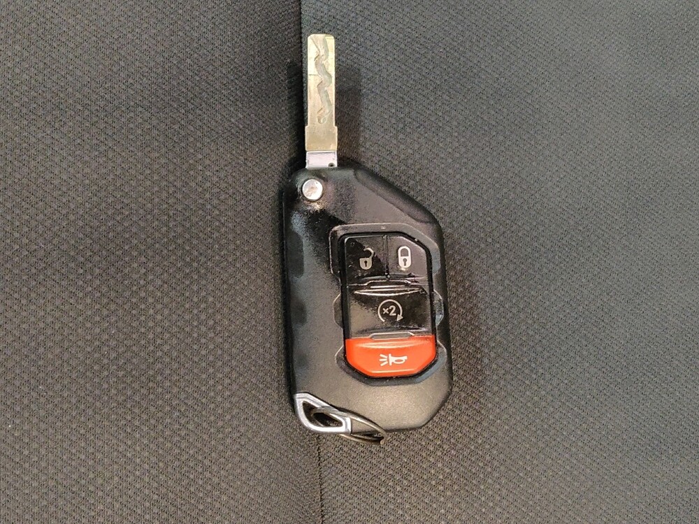 2020 Jeep Wrangler in Fairfield, OH 45014 - 18120984 32