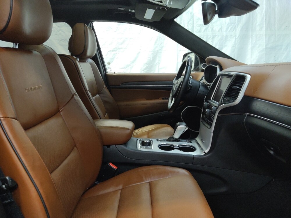 2018 Jeep Grand Cherokee in Fairfield, OH 45014 - 18120986 21