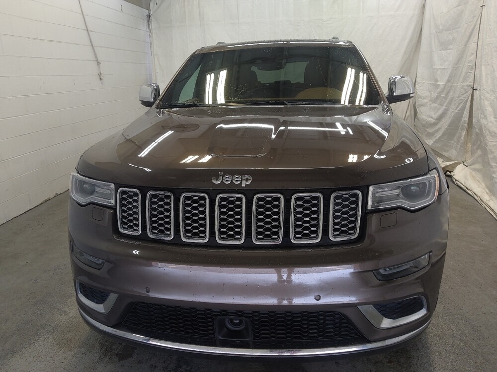 2018 Jeep Grand Cherokee in Fairfield, OH 45014 - 18120986 15