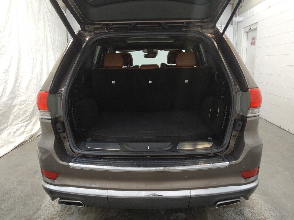 2018 Jeep Grand Cherokee in Fairfield, OH 45014 - 18120986 29