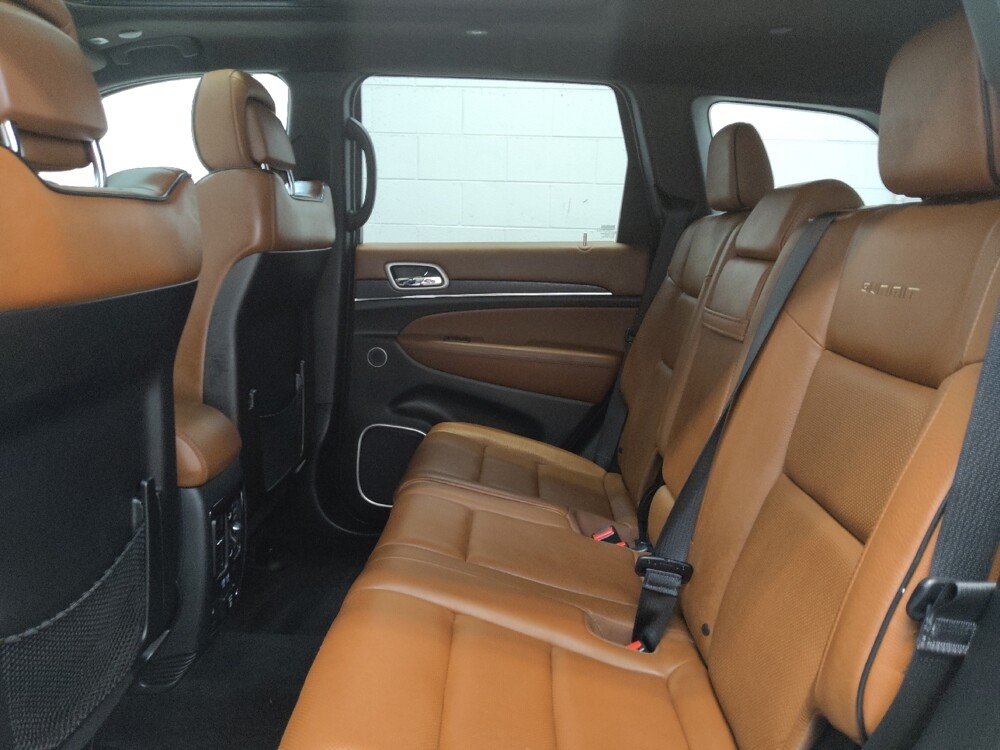 2018 Jeep Grand Cherokee in Fairfield, OH 45014 - 18120986 18