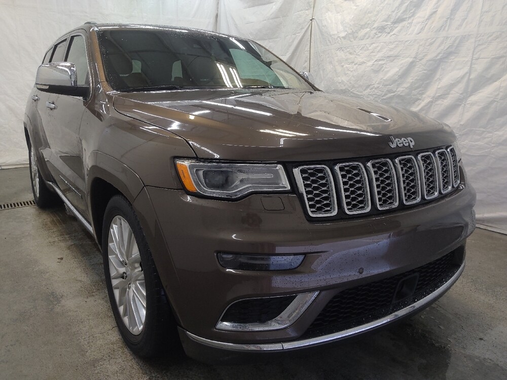 2018 Jeep Grand Cherokee in Fairfield, OH 45014 - 18120986 13
