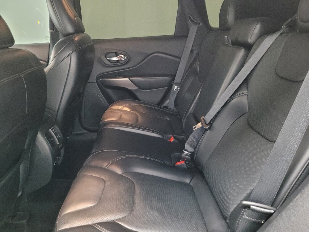 2021 Jeep Cherokee in Las Vegas, NV 89104 - 18120990 18