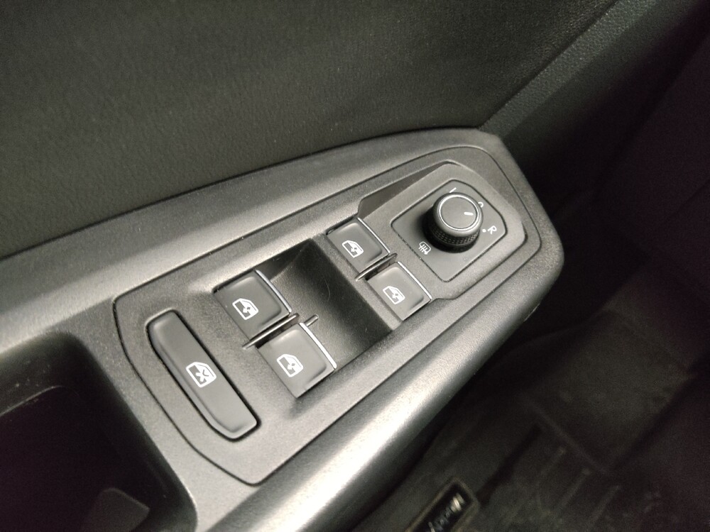 2019 Volkswagen Atlas in Gladstone, MO 64118 - 18120993 27