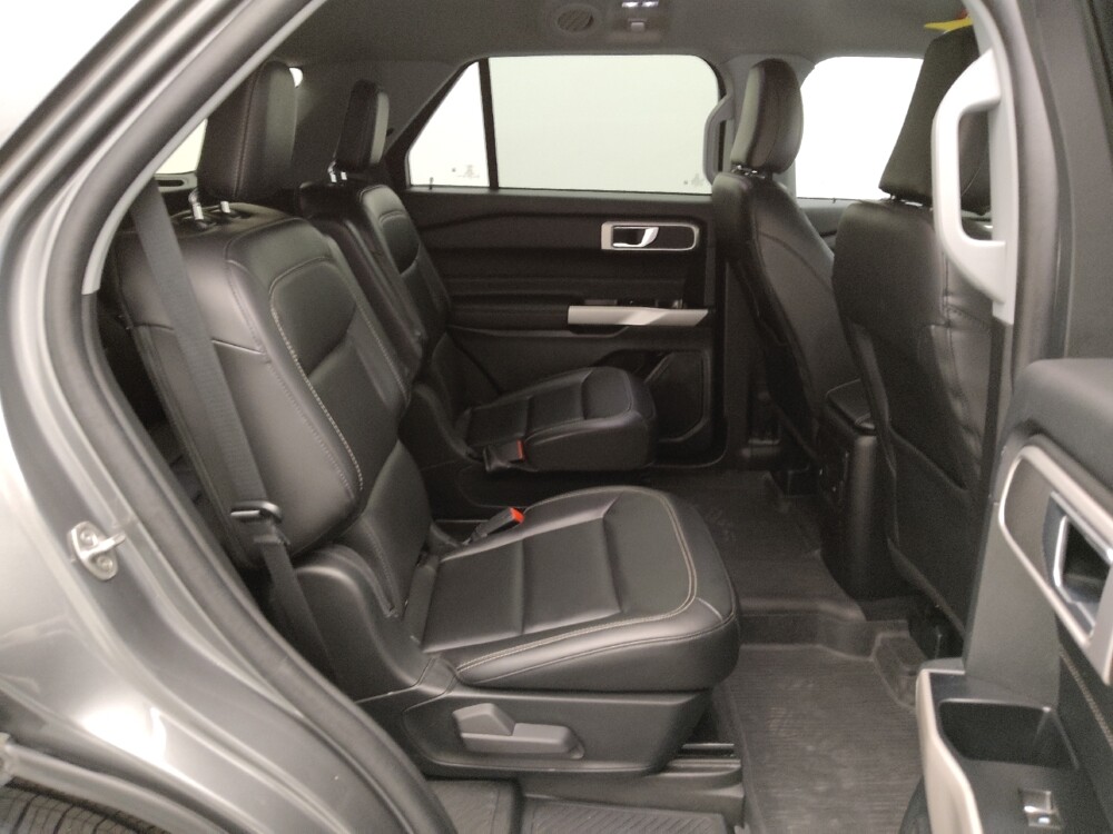 2023 Ford Explorer in Gladstone, MO 64118 - 18120997 19